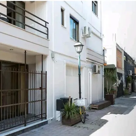 Natalia's Studio Apartment